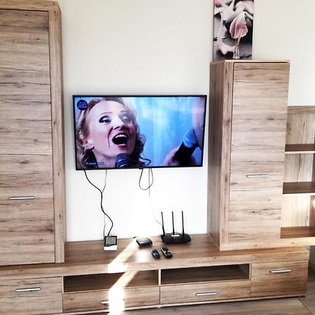 Двухкомнатная Квартира Smart-Home ダウガフピルス エクステリア 写真